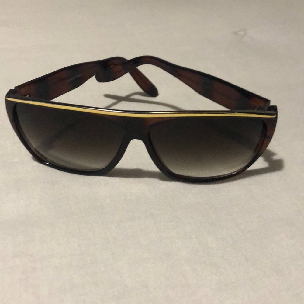 Goldline shades